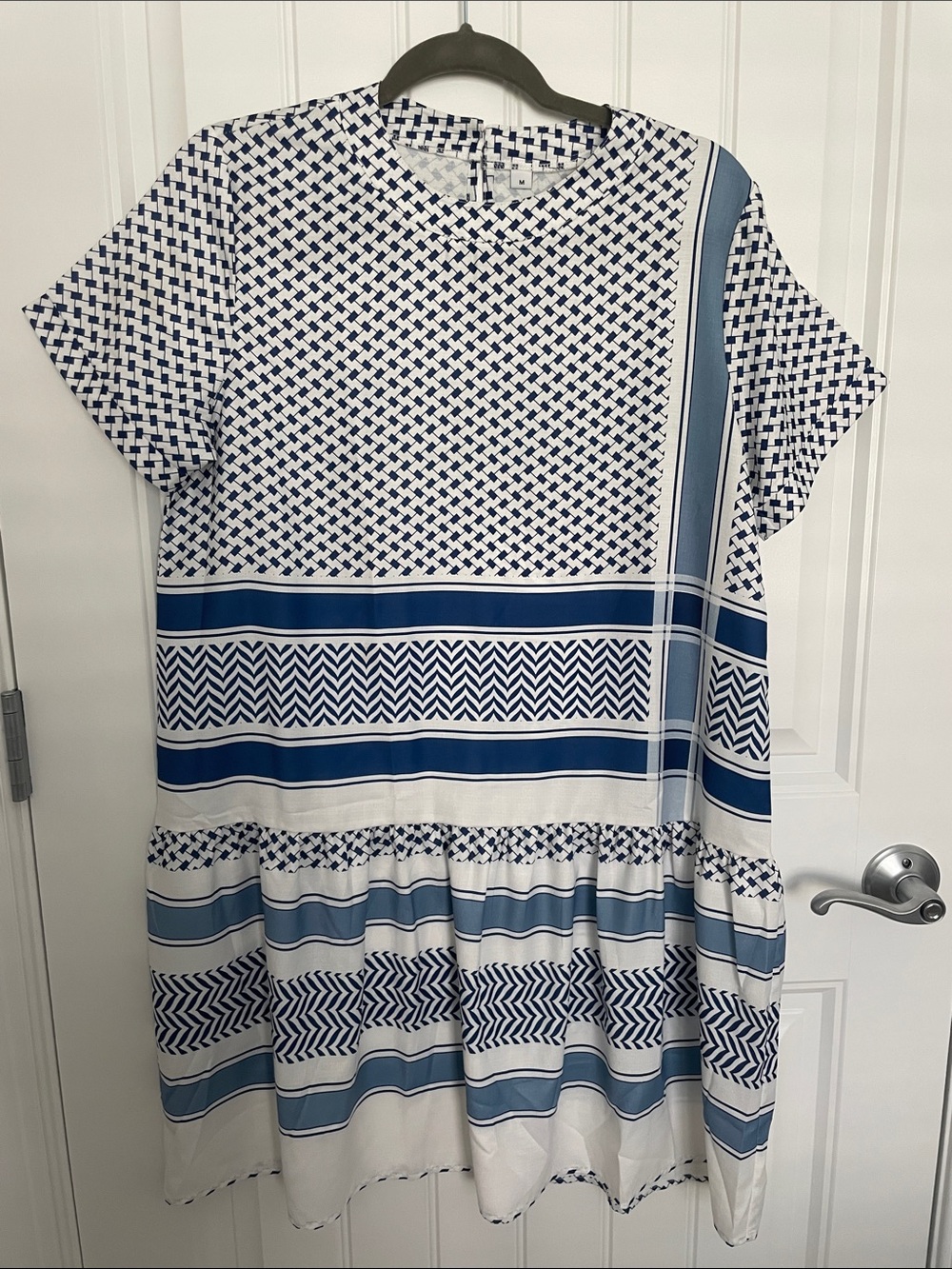 Womens’ Blue & White Patterned Short-Sleeve Dress